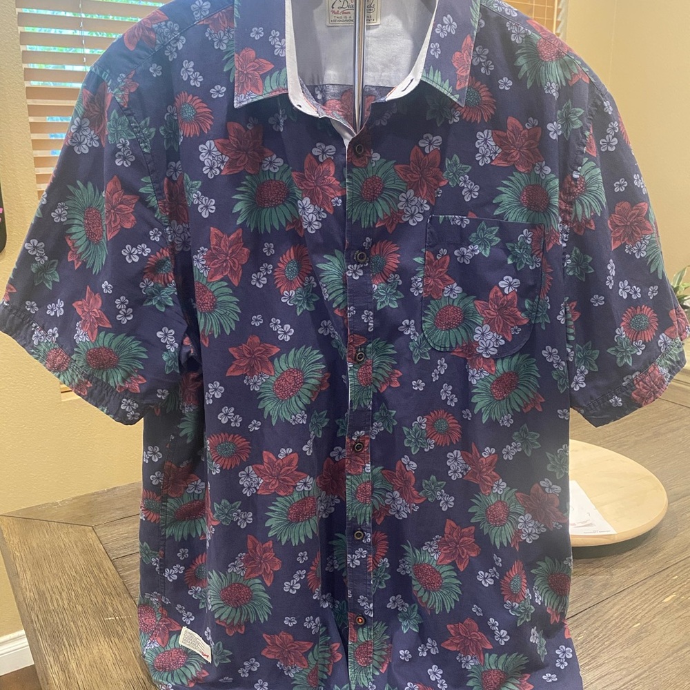 7 Diamonds Blue and Red Casual Button Down Shirt